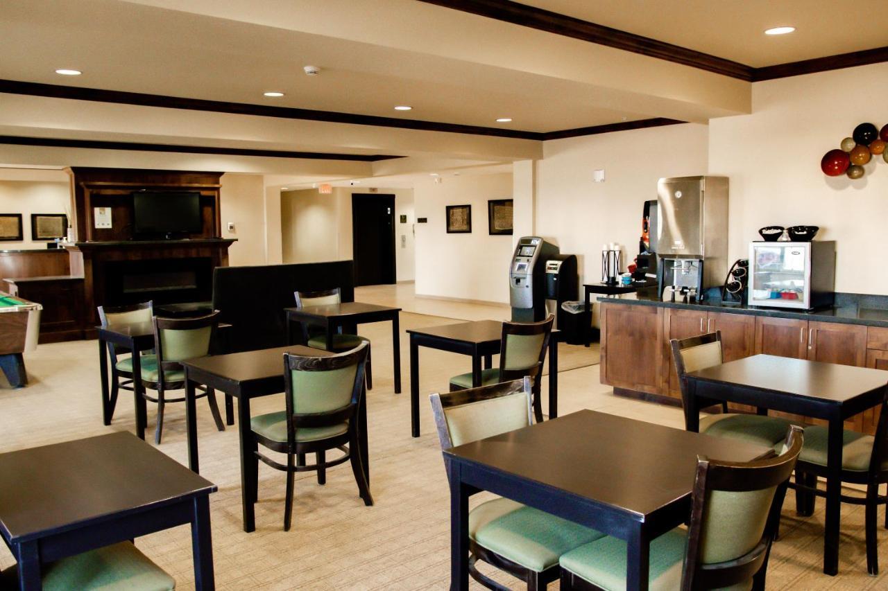 Black Gold Suites Stanley 外观 照片