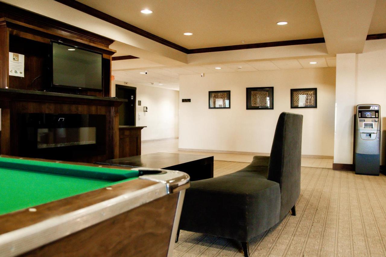 Black Gold Suites Stanley 外观 照片