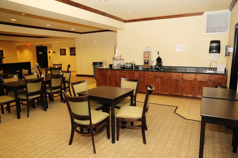 Black Gold Suites Stanley 外观 照片